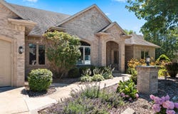 3036 WARM SPRINGS Drive, GREEN BAY, WI 54311