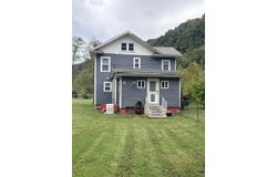 100 Savanna Ln., GALLAGHER, WV 25083