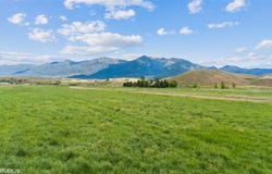1 and 2A Comstock Lane, Eureka, MT 59917