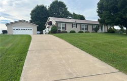 233 Sunset Lane, Point Pleasant, WV 25550