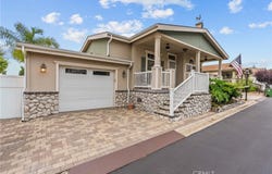 15455 Glenoaks Boulevard, Sylmar, CA 91342