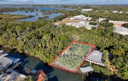 9th St lot: 7, Cedar Key, FL 32625