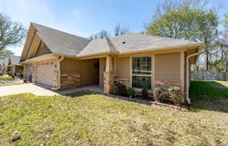 421 W Cumberland, Tyler, TX 75703