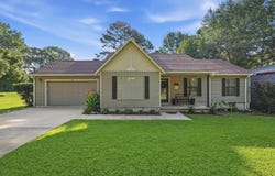 5 Trace Dr., Greers Ferry, AR 72067