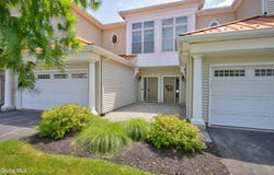 802 Vly Pointe Drive, Niskayuna, NY 12309