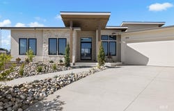 462 Founder Ave., Middleton, ID 83644