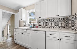 631 W Oregon Avenue, Sebring, OH 44672