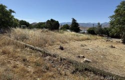 Laurel St, Wofford Heights, CA 93285