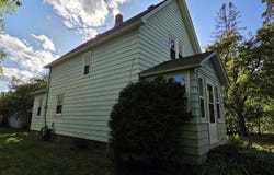 117 Virginia Ave W, Gilbert, MN 55741