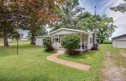 149 State Road, Rockbridge, IL 62081