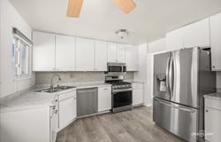 772 Circle Drive, Roselle, IL 60172