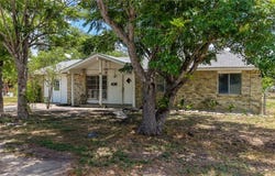 1604 Cadillac, Three Rivers, TX 78071