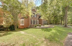 5713 Salisbury Dr, Roanoke, VA 24018