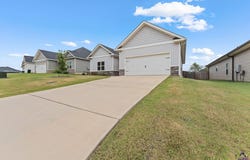 106 Garrett Lane, Bonaire, GA 31005