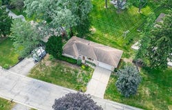 508 Oak Dr, Dundee, IL 60118