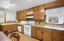 319 Grooms Road, Halfmoon, NY 12065