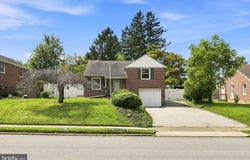 20 N MALIN Road, BROOMALL, PA 19008