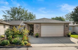 105 Innisbrook Ln, Pasco, WA 99301