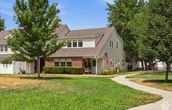 128 W PHEASANTBROOK Cir N, Centerville, UT 84014