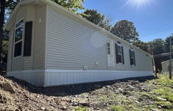 107 Middle Road, Greentown, PA 18426