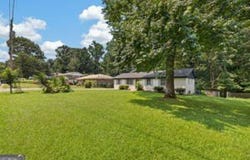 899 E Glochester Place, Norcross, GA 30071