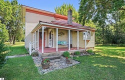 3780 E Coe Road, Shepherd, MI 48883
