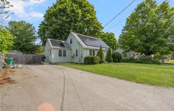 100 Penguin Avenue, Warwick, RI 02818