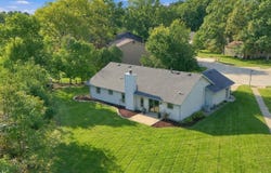 8415 Creekside Place, Fort Wayne, IN 46804-2701