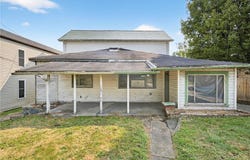320 W Main St, Mount Pleasant, PA 15666