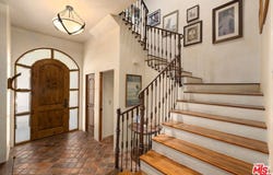 828 16th St, Santa Monica, CA 90403