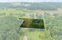 2656 B Kentucky 30, East Bernstadt, KY 40729