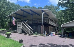 700 Lakeshore Drive, Cuba, MO 65453