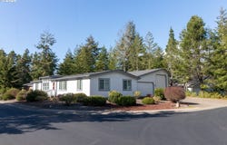 613 GLENBROOK Cir, Florence, OR 97439