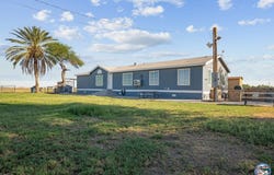 95 E Cruickshank Rd, El Centro, CA 92243