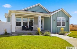 6100 Reflection Ridge Dr, Chubbuck, ID 83201