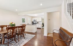 61 WICKOM Avenue, HAMILTON, NJ 08690