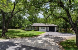 414 Flowing Wells Road, Pottsboro, TX 75076