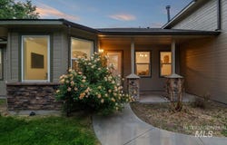 1231 N 14th E, Mountain Home, ID 83647