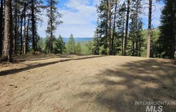 17 Thunder Rd, Garden Valley, ID 83622-0000