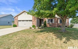 1625 Chancelor Place, Chatham, IL 62629