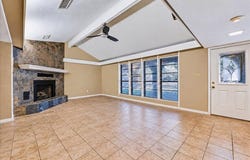 111 Post Oak Dr, Elgin, TX 78621