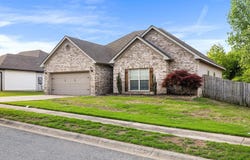 516 Crepe Myrtle Loop, Cabot, AR 72023