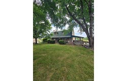 6405 State Route Mm, Birch Tree, MO 65438