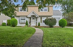23 Saucer Lane, Levittown, NY 11756