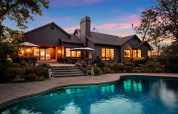8707 Knobhill Circle, Redding, CA 96001