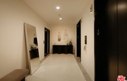 9000 W 3rd St, Los Angeles, CA 90048
