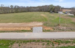25568 W County Line Rd, Anderson, AL 35610