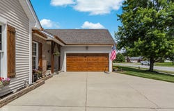5926 Regency Drive, Columbus, IN 47203