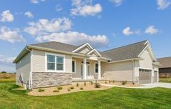 1428 Sandstone Lane, Cedar Falls, IA 50613