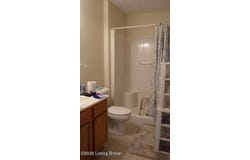 7802 Alfred Schlatter Dr, Louisville, KY 40214